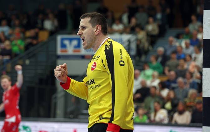 08 03 2026, xovx, Handball Daikin Handball Bundesliga, HSG Wetzlar MT Melsungen Cheers for Nebojsa Simic MT Melsungen Wetzlar Buderus Arena Hessen Germany EN