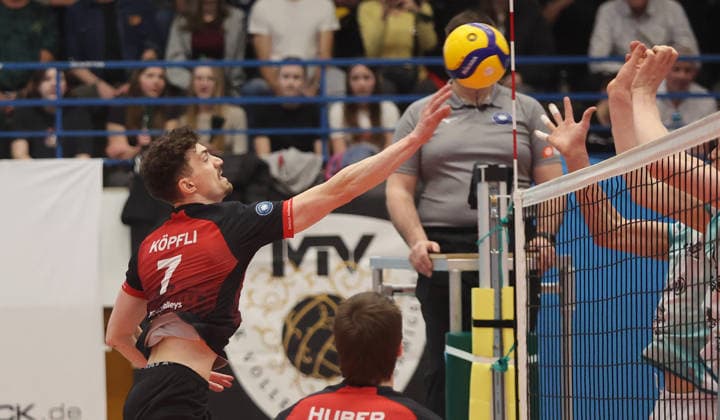 Ludwigsburg , 1 Bundesliga Volleyball Barock Volleys MTV Ludwigsburg vs SWD powervolleys Düren , Tim Köpfli Ludwigsburg