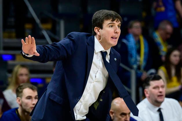 GER, Berlin, basketball, Alba Berlin vs Fitness First Wuerzburg Baskets, at the Max Schmeling Halle , BBL, pictured from left Pedro Calles Alba, Trainer , March 8, 2026 Copyright: HMBxMedia UwexKoch