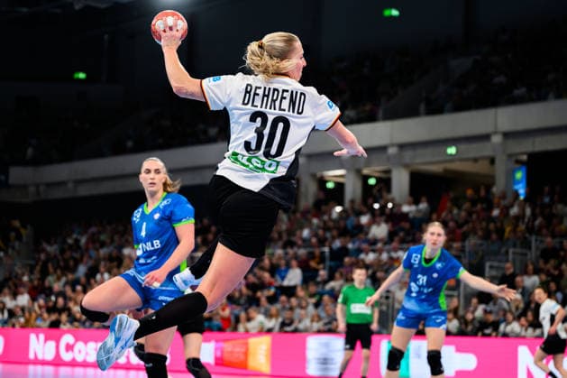 Handball, Womens European Championship Qualification, Germany Slovenia, 2nd round, Group 3, Jenny Behrend Germany Heidelberg SNP Dome Baden Württemberg Germany