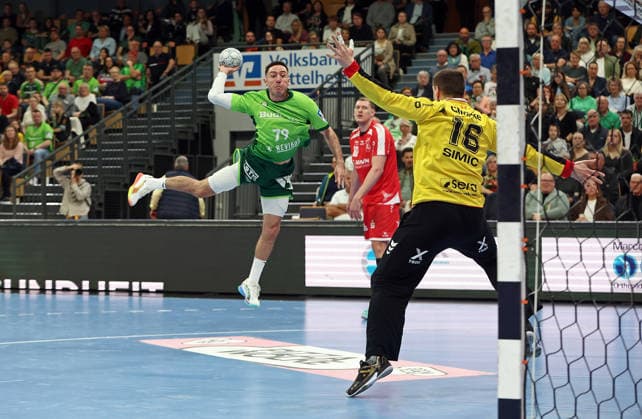 08 03 2026, xovx, Handball Daikin Handball Bundesliga, HSG Wetzlar MT Melsungen v l Ahmet Nafea HSG Wetzlar , Dainis Kristopans MT Melsungen , Nebojsa Simic MT Melsungen Wetzlar Buderus Arena Hessen Germany EN