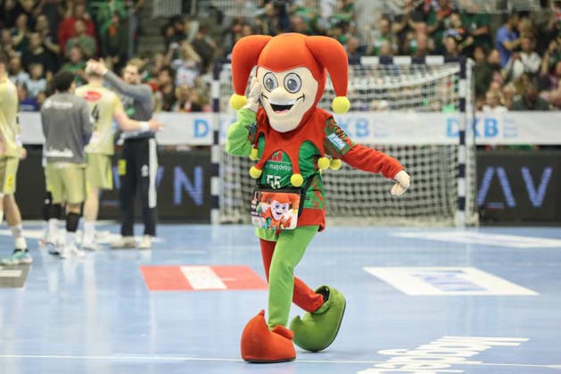 08 03 2026, xgox, Handball Daikin HBL SC Magdeburg TSV Hannover Burgdorf emspor, v l Till Eulenspiegel SC Magdeburg, Mascot Magdeburg