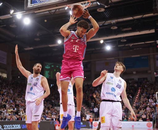 Alijah Comithier Telekom Baskets Bonn vs SYNTAINICS MBC 23 Speiltag season 2025 26