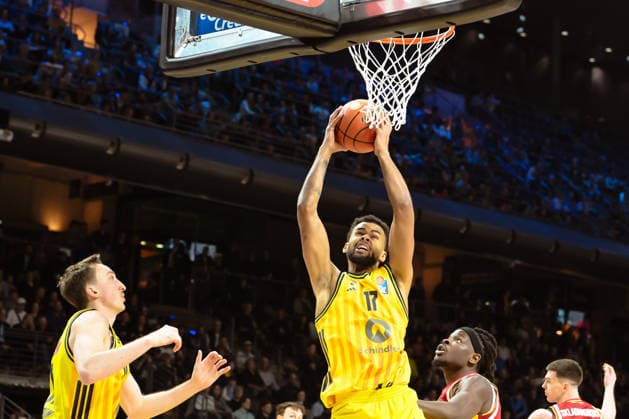 08 03 2026, xlakx, Basketball easyCredit BBL Bundesliga, Alba Berlin Fitness First Würzburg Baskets v l Norris Agbakoko Alba Berlin goes for the basket Berlin Daniel Lakomski