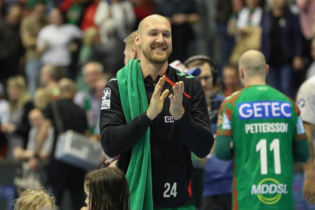 08 03 2026, xgox, Handball Daikin HBL SC Magdeburg TSV Hannover Burgdorf emspor, v l Christian O Sullivan Magdeburg, 24 Cheering about the victory, cheering after the end of the game Magdeburg