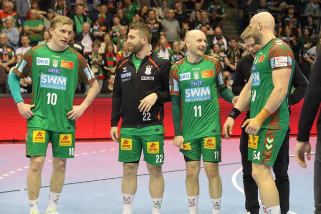 08 03 2026, xgox, Handball Daikin HBL SC Magdeburg TSV Hannover Burgdorf emspor, v l Gisli Thorgeir Kristjansson Magdeburg, 10 , Lukas Mertens Magdeburg, 22 , Daniel Pettersson Magdeburg, 11 Celebrating the victory, cheering after the end of the game Magdeburg