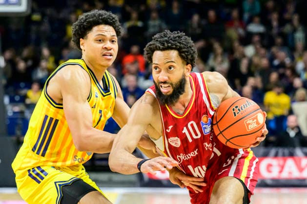 GER, Berlin, basketball, Alba Berlin vs Fitness First Wuerzburg Baskets, at the Max Schmeling Halle , BBL, pictured from left Davion Mintz Wuerzburg 10 , March 8, 2026 Copyright: HMBxMedia UwexKoch