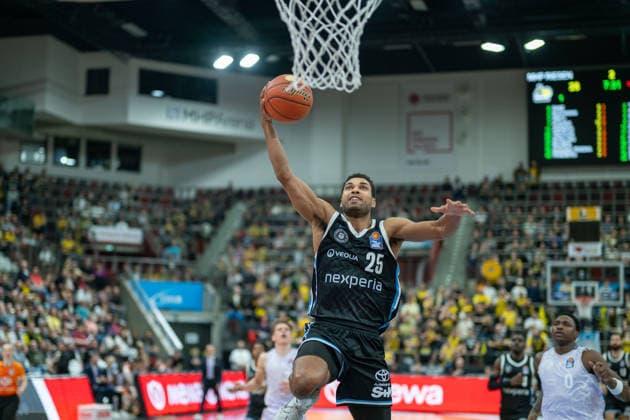 Kenneth Ogbe Veolia Towers Hamburg, 25 , GER, MHP Riesen vs Veolia Towers Hamburg, Basketball Bundesliga, easycredit BBL, 23 Matchday, Season 2025 2026, 08 03 2026, GER, MHP Riesen vs Veolia Towers Hamburg, Basketball Bundesliga, easycredit BBL, 23 Matchday, Season 2025 2026, 08 03 2026 Ludwigsburg Copyright: xEibner-Pressefoto SaschaxWaltherx EP_EER