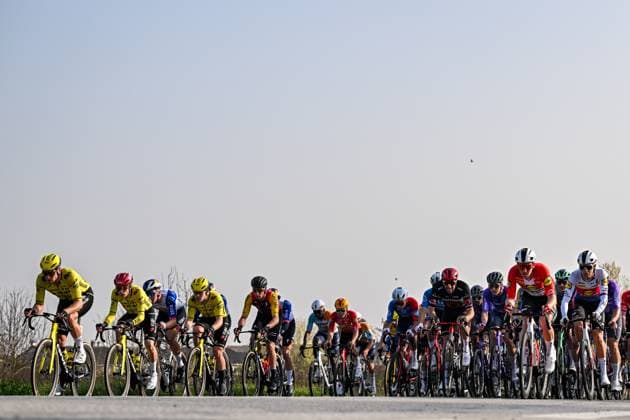 The pack of riders pictured in action during the first stage of 84th edition of the Paris-Nice cycling race, 170,9 km from Archeres to Carrieres-sous-Poissy, Sunday 08 March 2026. DAVIDxPINTENS  x166876916x