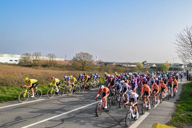 The pack of riders pictured in action during the first stage of 84th edition of the Paris-Nice cycling race, 170,9 km from Archeres to Carrieres-sous-Poissy, Sunday 08 March 2026. DAVIDxPINTENS  x166876986x