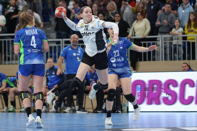 Germany Slovenia, European Womens Handball Qualification Nieke Kühne Germany, 19 against Erin Novak Slovenia, 4 and Azra Zulic Slovenia, 23 European Womens Handball Qualification match between Germany and Slovenia on March 8 at SNP dome Heidelberg , Heidelberg Baden Württemberg Germany SNP dome