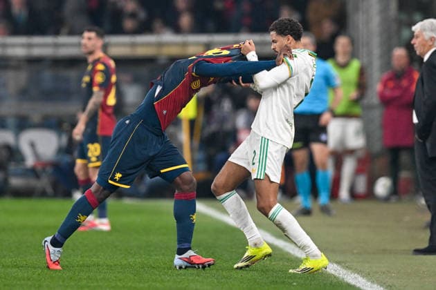 GenoaÕs Caleb Ekuban argues with RomaÕs Devyne Rensch during the Serie A soccer match between Genoa and Roma at the Luigi Ferraris Stadium in Genoa, Italy - Sunday, March 08, 2026. - Soccer .  Copyright: xTanoxPecoraro LaPressex
