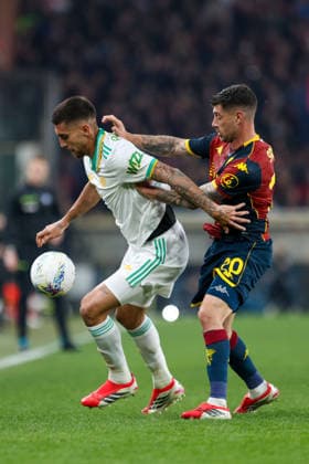 GenoaÕs Stefano Sabelli fights for the ball during the Serie A soccer match between Genoa and Roma at the Luigi Ferraris Stadium in Genoa, Italy - Sunday, March 08, 2026. - Soccer .  Copyright: xTanoxPecoraro LaPressex