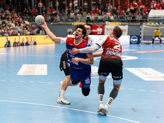 Yonatan Dayan HBW Balingen Weilstetten, 34 at the goal throw against Frieder Bandlow HSG Nordhorn Lingen, 02 HSG Nordhorn Lingen vs HBW Balingen Weilstetten , Handball, 2 Bundesliga, Matchday 23, Season 2025 2026, 08 03 2026 HSG Nordhorn Lingen vs HBW Balingen Weilstetten , Handball, 2 Bundesliga, Matchday 23, Season 2025 2026, 08 03 2026 Nordhorn Copyright: xEibner-Pressefoto DamianxKruczynx EP_DKI