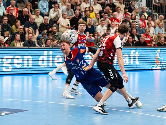 Bennet Strobel HBW Balingen Weilstetten, 11 on goal throw against Luka Sokolic HSG Nordhorn Lingen, 51 HSG Nordhorn Lingen vs HBW Balingen Weilstetten , Handball, 2 Bundesliga, Matchday 23, Season 2025 2026, 08 03 2026 HSG Nordhorn Lingen vs HBW Balingen Weilstetten , Handball, 2 Bundesliga, Matchday 23, Season 2025 2026, 08 03 2026 Nordhorn Copyright: xEibner-Pressefoto DamianxKruczynx EP_DKI