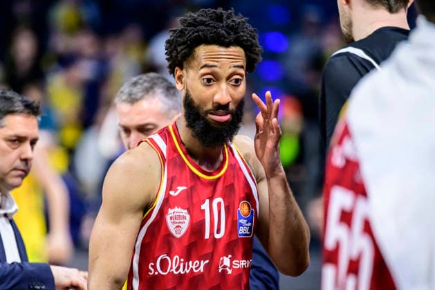 GER, Berlin, basketball, Alba Berlin vs Fitness First Wuerzburg Baskets, at the Max Schmeling Halle , BBL, pictured from left Davion Mintz Wuerzburg 10 , sad, depressed, angry, emotional, March 8, 2026 Copyright: HMBxMedia UwexKoch