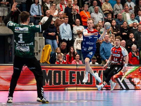 Sascha Pfattheicher HBW Balingen Weilstetten, 30 on a jump shot against Kristian van der Merwe HSG Nordhorn Lingen, 01 HSG Nordhorn Lingen vs HBW Balingen Weilstetten , Handball, 2 Bundesliga, Matchday 23, Season 2025 2026, 08 03 2026 HSG Nordhorn Lingen vs HBW Balingen Weilstetten , Handball, 2 Bundesliga, Matchday 23, Season 2025 2026, 08 03 2026 Nordhorn Copyright: xEibner-Pressefoto DamianxKruczynx EP_DKI