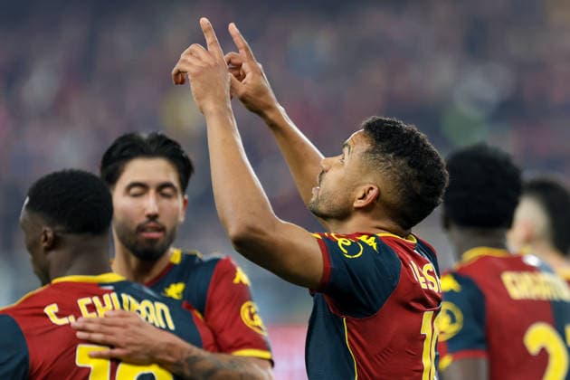 Genoa™s Junior Messias celebrates after scoring a goal for his team during the Serie A soccer match between Genoa and Roma at the Luigi Ferraris Stadium in Genoa, Italy - Sunday, March 08, 2026. - Soccer .  Copyright: xTanoxPecoraro LaPressex