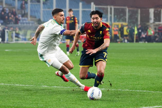 Serie A, Day 28, Stadio Ferraris, Genova, Genoa-Roma, in the photo: foul Pellegrini on Ellertsson  Copyright: xGabrielexSiri IPAxSportx xipa-agency.netx xx IPA_72584120 IPA_Agency_IPA72584120