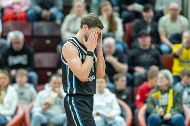 Niklas Wimberg Veolia Towers Hamburg, 17 , negative emotions, GER, MHP Riesen vs Veolia Towers Hamburg, Basketball Bundesliga, easycredit BBL, 23 Matchday, Season 2025 2026, 08 03 2026, GER, MHP Riesen vs Veolia Towers Hamburg, Basketball Bundesliga, easycredit BBL, 23 Matchday, Season 2025 2026, 08 03 2026 Ludwigsburg Copyright: xEibner-Pressefoto SaschaxWaltherx EP_EER