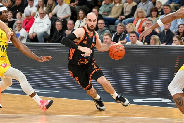 Tommy Kuhse RASTA Vechta, 12 sets EWE Baskets Oldenburg vs RASTA Vechta, easyCredit Basketball Bundesliga, Matchday 23, Season 2025 2026, 08 03 2026, EWE Baskets Oldenburg vs RASTA Vechta, easyCredit Basketball Bundesliga, Matchday 23, Season 2025 2026, 08 03 2026 Oldenburg Copyright: xEibner-Pressefoto RobertxGertzenx EP_RGN