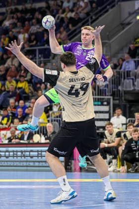 08 03 2026, xhettx, Handball Daikin HBL, Rhein Neckar Loewen Bergischer HC v l Haukur Thrastarson Rhein Neckar Löwen, 25 is provided by Aron Seesing Bergischer HC, 49 DFL DFB REGULATIONS PROHIBIT ANY USE OF PHOTOGRAPHS as IMAGE SEQUENCES and or QUASI VIDEO