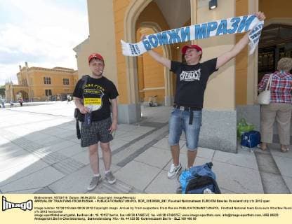 Football, EURO 2012, Russian fans ahead of today's group match