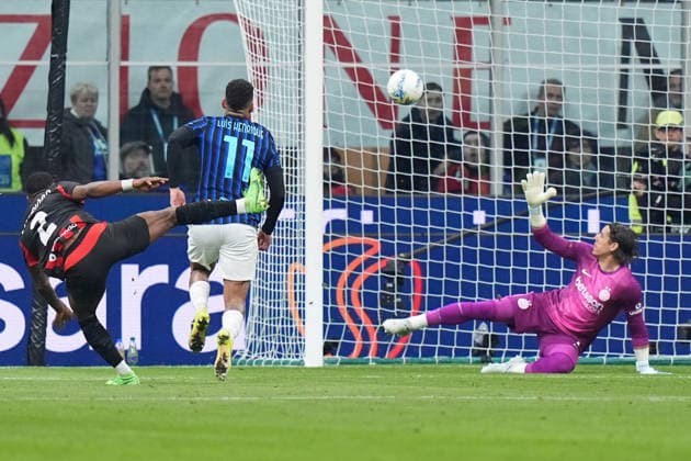 AC Milan s Pervis Estupinan scores 1-0 during the Serie A soccer match between Milan and Inter at the San Siro Stadium in Milan , north Italy - Sunday , March 08 , 2026. - Soccer .  Copyright: xSpada LaPressex