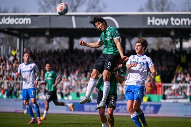 08 03 2026, Soccer, 2 Bundesliga, 25 Matchday Season 2025 2026, Preußen Münster Hertha BSC, Shin Yamada Preußen Münster , Linus Gechter Hertha BSC xRHR PHOTO TKx Copyright: RHR-FOTOx RHR-FOTO TK