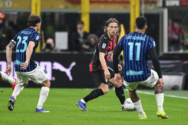 Luka Modric of AC Milan in action during the Italian Serie A football match between AC Milan and Inter FC Internazionale on 8 March 2026 at Giuseppe Meazza San Siro Siro stadium in Milan, Italy  Copyright: xTizianoxBallabio IPAxSportx xipa-agency.netx xx IPA_72591171 IPA_Agency_IPA72591171