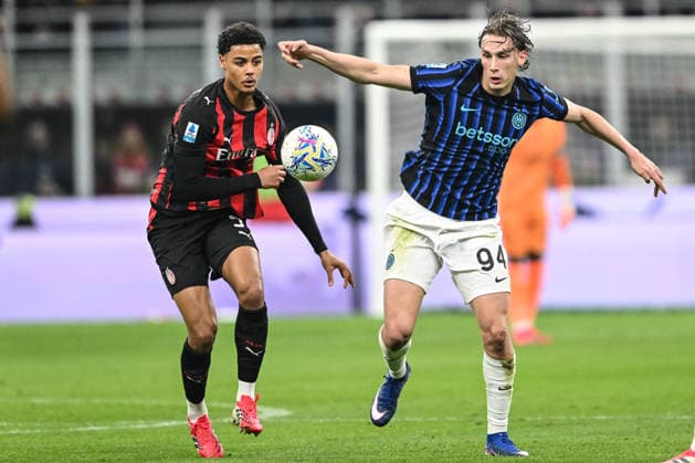 Francesco Pio Esposito of FC Inter in action during the Italian Serie A football match between AC Milan and Inter FC Internazionale on 8 March 2026 at Giuseppe Meazza San Siro Siro stadium in Milan, Italy  Copyright: xTizianoxBallabio IPAxSportx xipa-agency.netx xx IPA_72591187 IPA_Agency_IPA72591187