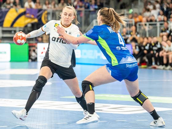 Annika Lott Germany, 23 in duel with Erin Novak Slovenia, 04 , Germany vs Slovenia, Handball, European Championship Qualification, Women, Season 2025 2026, 08 03 2026, Germany vs Slovenia, Handball, European Championship Qualification, Women, Season 2025 2026, 08 03 2026 Heidelberg Copyright: xEibner-Pressefoto MichaelxSchmidx EP_MST