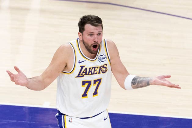 March 8, 2026, Los Angeles, California, USA: Los Angeles LakersÃ¢â‚¬â ¢ Luka DonÄÂiÄ¡ (77) reacts to a call during an NBA, Basketball Herren, USA basketball game against the New York Knicks at Crypto.com Arena on Sunday, March 8, 2026 in Los Angeles. NBA 2026: Knicks Vs Lakers  - ZUMAc68_ 20260308_zaf_c68_061 Copyright: xRingoxChiux