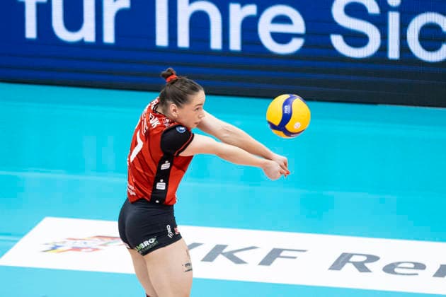 1 Volleyball Bundesliga Women Schwarz Weiss Erfurt vs Dresdner SC Erfurt 08 03 2026 Lorena Lorber Fijok 17 Dresdner SC 1 Volleyball Bundesliga Women Schwarz Weiss Erfurt vs Dresdner SC Riethsporthalle Erfurt 08 03 2026 Copyright: xBEAUTIFULxSPORTS Duehringx