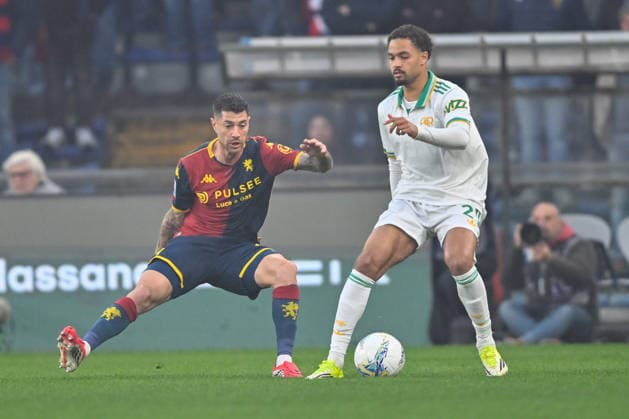 Stefano Sabelli (Genoa CFC) - Devyne Fabian Jairo Rensch (AS Roma) during Genoa CFC vs AS Roma, Italian soccer Serie A match in Genoa, Italy, March 08 2026  Copyright: xDaniloxVigo IPAxSportx xipa-agency.netx xx IPA_72596182 IPA_Agency_IPA72596182