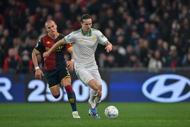 CALCIO - Serie A - Genoa CFC vs AS Roma Leo Skiri Ostigard (Genoa CFC) - Neil El Aynaoui (AS Roma) during Genoa CFC vs AS Roma, Italian soccer Serie A match in Genoa, Italy, March 08 2026 Genoa Italy  Copyright: xIPAxSport ABACAx