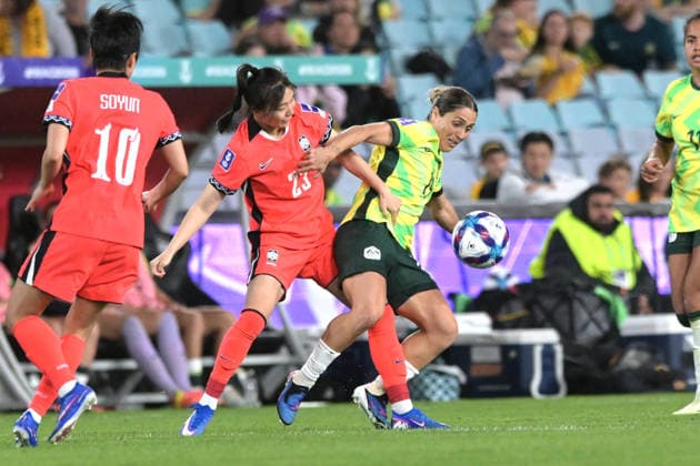 Australia Vs Republic of Korea in Sydney - 08 Mar 2026 Kang Chae-Rim (L) of Republic of Korea women football team and Katrina Gorry (R) of Australia women football team seen in action during the AFC Women s Asian Cup Group A match between Australia and Republic of Korea held at the Stadium Australia. Final score Australia 3:3 Republic of Korea. Final score Australia 3:3 Republic of Korea. Sydney Australia Copyright: xLuisxVeniegrax xSOPAxImagesx 20260308_AFCWACup_LVeniegra4400