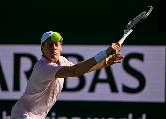 March 08, 2026 Jannik Sinner of Italy returns a shot against Denis Shapovalov of Canada during their match at the BNP Paribas Open held at the Indian Wells Tennis Garden in Indian Wells, California. California. Mandatory Photo Credit : CSM Indian Wells United States of America - ZUMAc04_ 20260308_zma_c04_269 Copyright: xCharlesxBausx