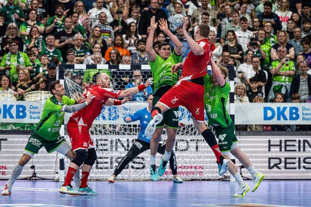 08 03 2026, xovx, Handball Daikin Handball Bundesliga, HSG Wetzlar MT Melsungen v l Jona Schoch HSG Wetzlar , Arnar Freyr Arnarsson MT Melsungen , Andreas Palicka HSG Wetzlar , Josip Simic HSG Wetzlar , Dainis Kristopans MT Melsungen , Georg Löwen HSG Wetzlar Wetzlar Buderus Arena Hessen Germany EN