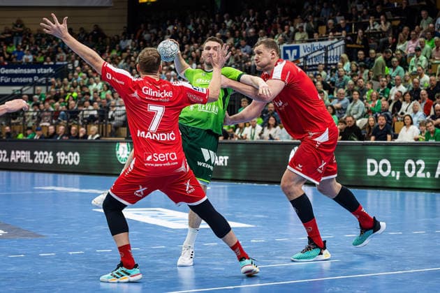 08 03 2026, xovx, Handball Daikin Handball Bundesliga, HSG Wetzlar MT Melsungen f l David Mandic MT Melsungen , Dominik Mappes HSG Wetzlar , Dainis Kristopans MT Melsungen Wetzlar Buderus Arena Hessen Germany EN