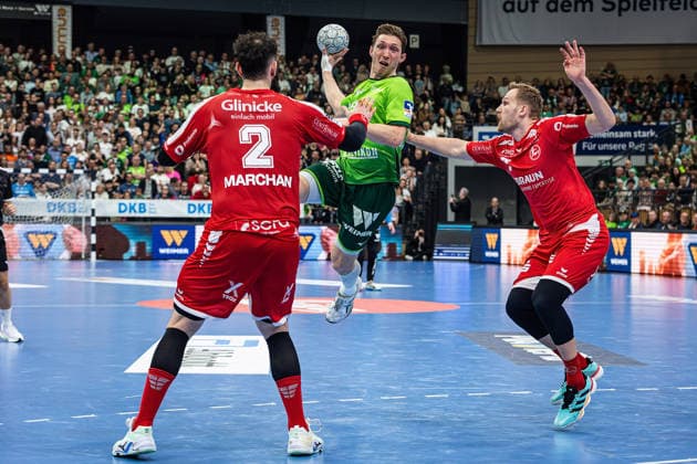 08 03 2026, xovx, Handball Daikin Handball Bundesliga, HSG Wetzlar MT Melsungen f l Ruben Marchan MT Melsungen , Justin Müller HSG Wetzlar , David Mandic MT Melsungen Wetzlar Buderus Arena Hessen Germany EN