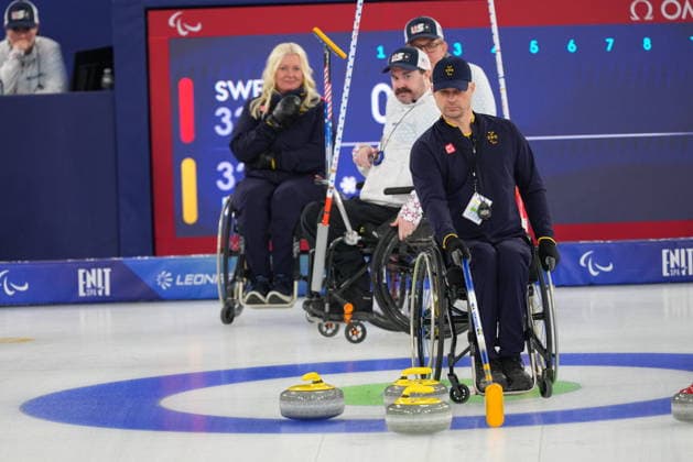 VAL DI FIEMME, ITALIEN 20260309 Viljo Pettersson Dahl under mandagens curlingmatch mixad mellan Sverige och Lettland i Paralympics pa Cortina Curling Olympic Stadium. *** Bilden ingar i SPORTPAKET. För övriga BETALBILD *** VAL DI FIEMME ITALIEN x10050x *** VAL DI FIEMME, ITALY 20260309 Viljo Pettersson Dahl during Mondays mixed curling match between Sweden and Latvia in the Paralympics at the Cortina Curling Olympic Stadium Picture in SPORT PACKAGE For others PAY PICTURE VAL DI FIEMME ITALY x10050x  Copyright: xMagnusxLejhall ParasportxSverigex TTx PARALYMPICS 2026 CURLING