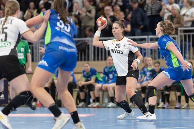 Germany Slovenia, European Womens Handball Championship Qualifier Emily Vogel Germany, 20 European Womens Handball Championship Qualifier between Germany and Slovenia on March 8 at SNP dome Heidelberg , Heidelberg Baden Württemberg Germany SNP dome
