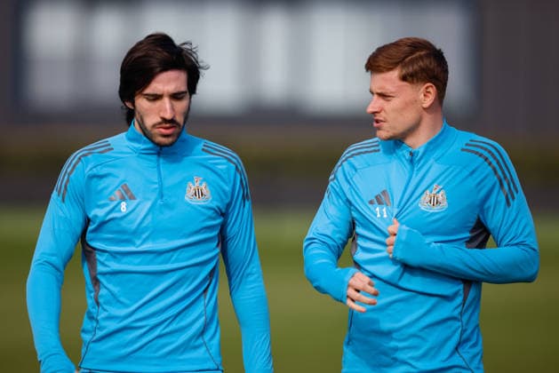 Newcastle United Barcelona Press and Training Sandro Tonali and Harvey Barnes of Newcastle United walk out for training during the Newcastle United Barcelona training session press conference, PK, Pressekonferenz at Newcastle United Training Centre, Benton, UK on 9 March 2026. Benton Newcastle United Training Centre Tyne and Wear UK Editorial use only , Copyright: xCraigxCowanx PSI-23866-0038
