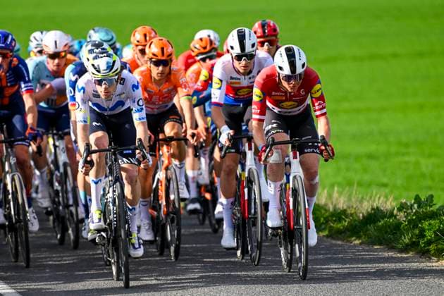 Paris Nice 2026 Stage 2 MONTARGIS, FRANCE - MARCH 09 : Rider of Movistar Team, Vacek Mathias (CZE) of Lidl Trek and Skujins Toms (LAT) of Lidl Trek in the peloton during stage 2 of the 84th edition of Paris - Nice an UCI World Tour 2.UWT cycling road race stage for Men Elite of 187 km with start in Epone and finish in Montargis on March 9, 2026 in Montargis, France, 09 03 2026 ( Motordriver Guy De Vuyst - Montargis France  Copyright: xNicoxVereeckenx