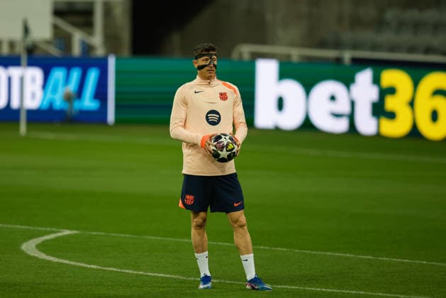 Newcastle United Barcelona Press and Training Robert Lewandowski during the Newcastle United Barcelona training session press conference, PK, Pressekonferenz at Newcastle United Training Centre, Benton, UK on 9 March 2026. Benton Newcastle United Training Centre Tyne and Wear UK Editorial use only , Copyright: xCraigxCowanx PSI-23866-0096