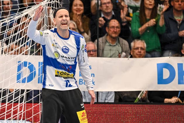 Goeppingen, Germany, 09 03 26 Goalkeeper Silvio Heinevetter ThSV Eisenach gestures during the Daikin Handball Bundesliga match between FRISCH AUF Goeppingen vs ThSV Eisenach at EWS Arena on 09 March 2026 in Goeppingen, Germany Photo by Harry Langer DeFodi Images Goeppingen, Germany, 09 03 26 Goalkeeper Silvio Heinevetter ThSV Eisenach gestures during the Daikin Handball Bundesliga match between FRISCH AUF Goeppingen vs ThSV Eisenach at EWS Arena on March 9, 2026 in Goeppingen, Germany Photo by Harry Langer DeFodi Images Photo by Harry Langer DeFodi Images