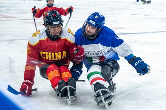 March 9, 2026, Milan, Lombardy, Italy: Para Ice hockey, Eishockey match between China and Italy Preliminary Round - Group A (ITA-CHN) during the Milano Cortina 2026 Winter Paralympics: Day 3 at the Milano Santagiulia Ice Hockey Arena. China defeat Italy 11-1. Milan Italy - ZUMAk331 20260309_oly_k331_372 Copyright: xRalfxKuckuckx
