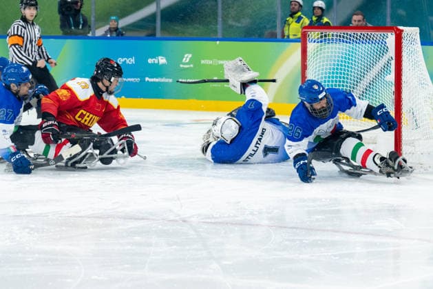 March 9, 2026, Milan, Lombardy, Italy: Para Ice hockey, Eishockey match between China and Italy Preliminary Round - Group A (ITA-CHN) during the Milano Cortina 2026 Winter Paralympics: Day 3 at the Milano Santagiulia Ice Hockey Arena. China defeat Italy 11-1. Milan Italy - ZUMAk331 20260309_oly_k331_387 Copyright: xRalfxKuckuckx
