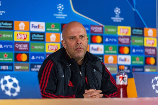 Football - UEFA Champions League - Round of 16 1st Leg - Galatasaray A.Åž v Liverpool FC - MD-1 ISTANBUL, TURKEY - Monday, March 9, 2025: Liverpool s head coach Arne Slot during a press conference, PK, Pressekonferenz at Ali Sami Yen Stadium ahead of the UEFA Champions League game between Galatasaray A.Åž. and Liverpool FC. (Photo by David Rawcliffe Propaganda) ISTANBUL Ali Sami Yen Stadium MARMARA TURKEY  Copyright: xDavidxRawcliffex P2026-03-09-Galatasaray_Liverpool_MD-1-19